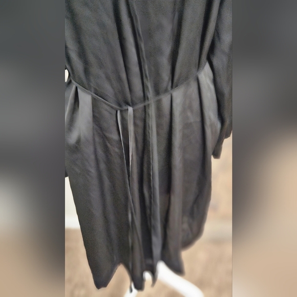 H&M Black Satin Robe With Tie. Size M/L - Picture 6 of 9
